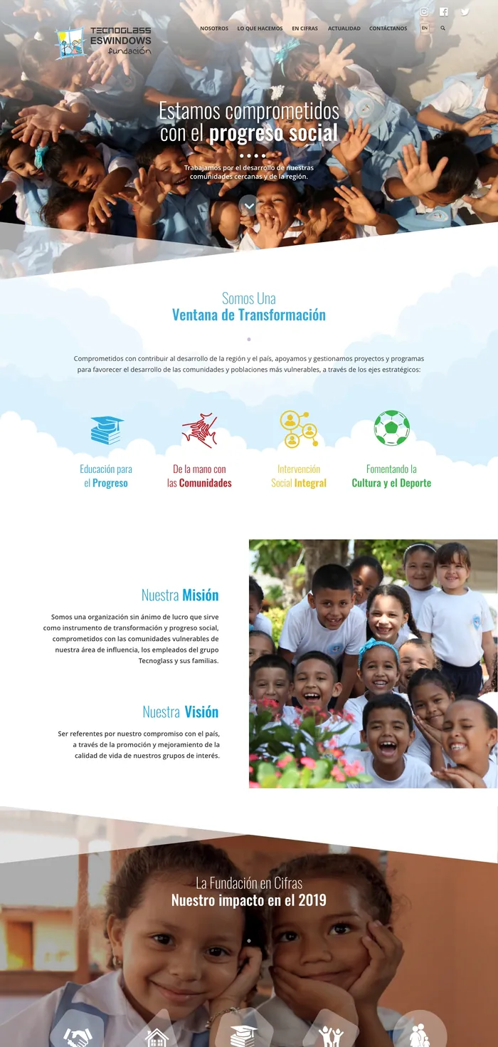Primera propuesta gr&aacute;fica del sitio de la fundaci&oacute;n, con las tarjetas de colores